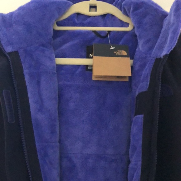 New north face jacket - Picture 2 of 4